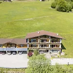Zaustoi *