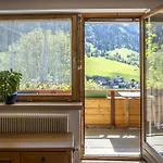 Zaustoi Appartement *