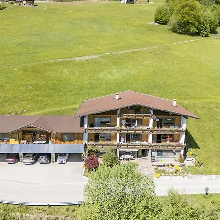 Ferienhaus Berghof Niederau