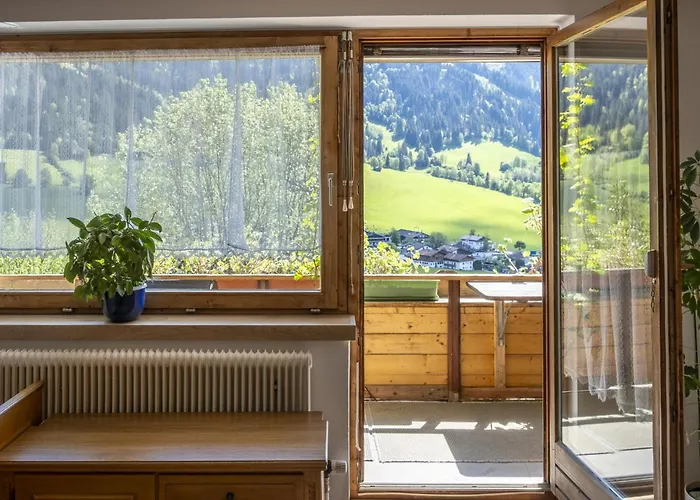 Zaustoi Apartamento *